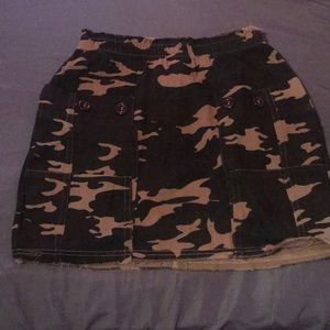Camo skirt